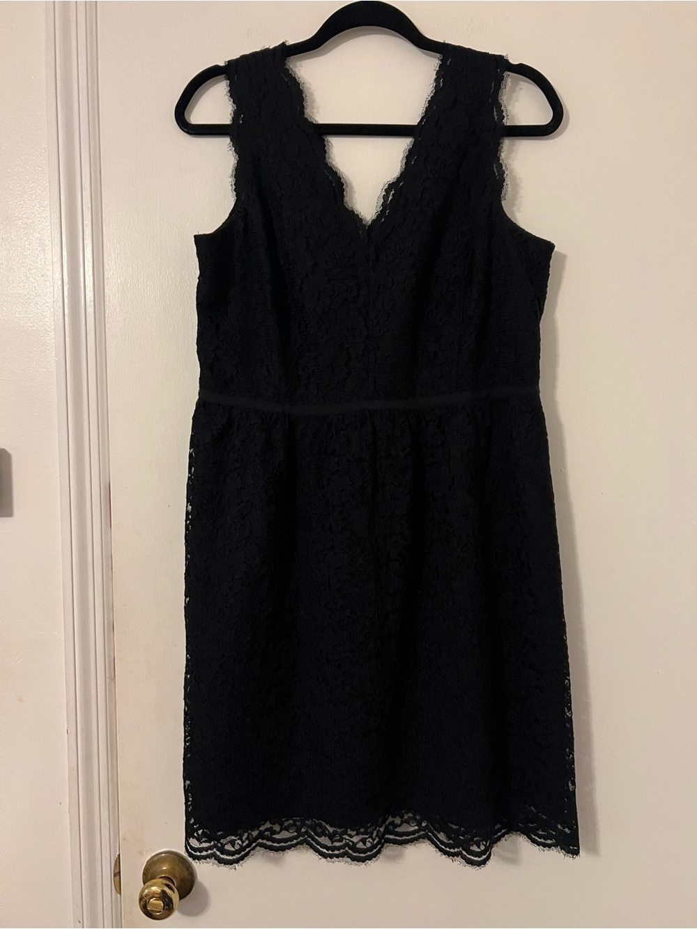 LOFT Black Lace V-Neck Sleeveless lace Dress fully line 12P (A227)
